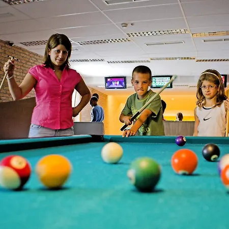 Hotel Völgyikút Ház *